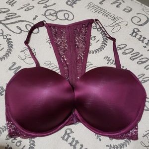 Nwt Victoria Secret Bombshell bra